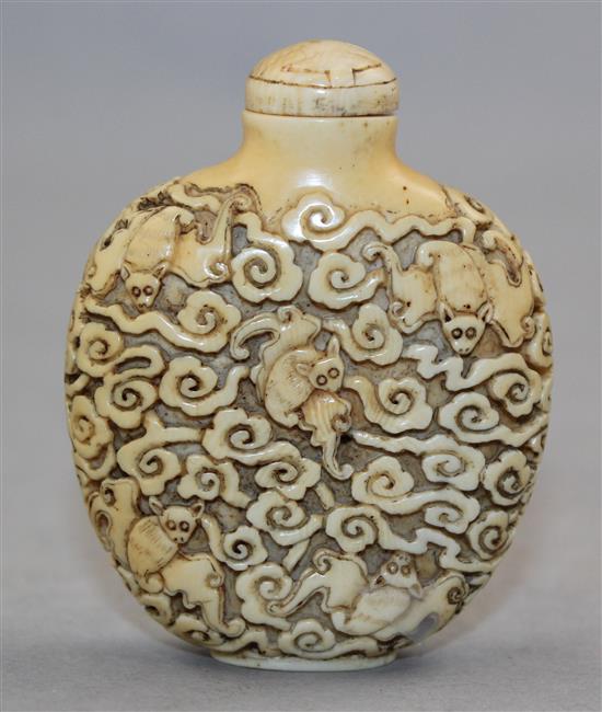 A rare Chinese ivory five bats snuff bottle, 1800-1900, Richards no. 421, matched stopper